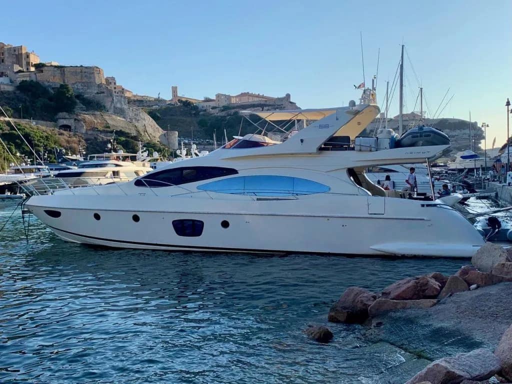 Azimut 68