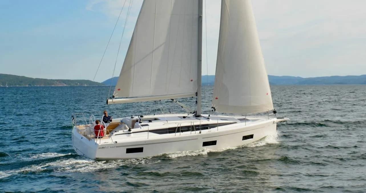 Bavaria C42