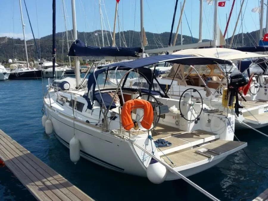 Dufour 335