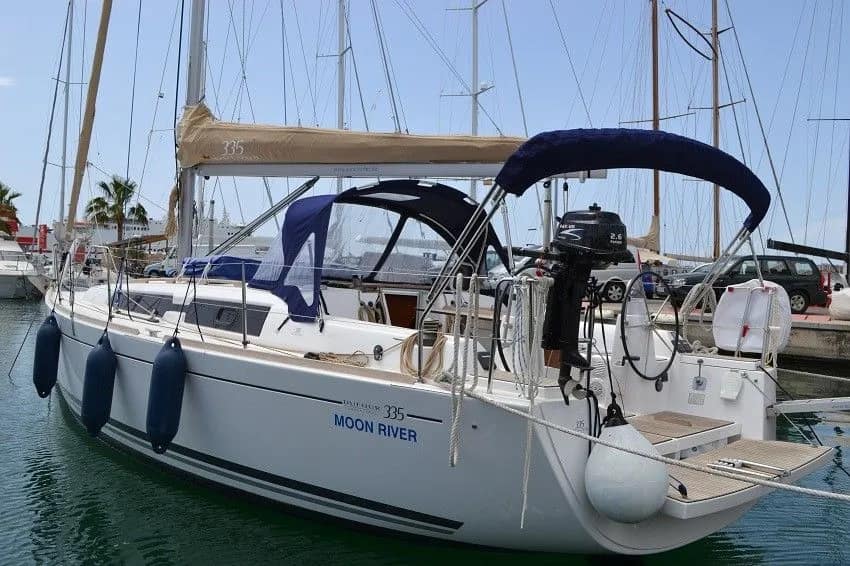 Dufour 335
