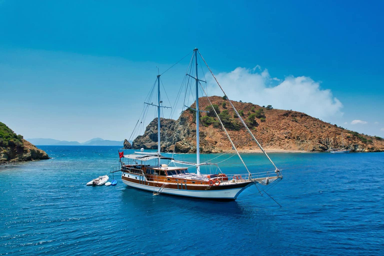 Hasay Gulet: Konforlu 4 Kabin, Klima ve Kayak Keyfi