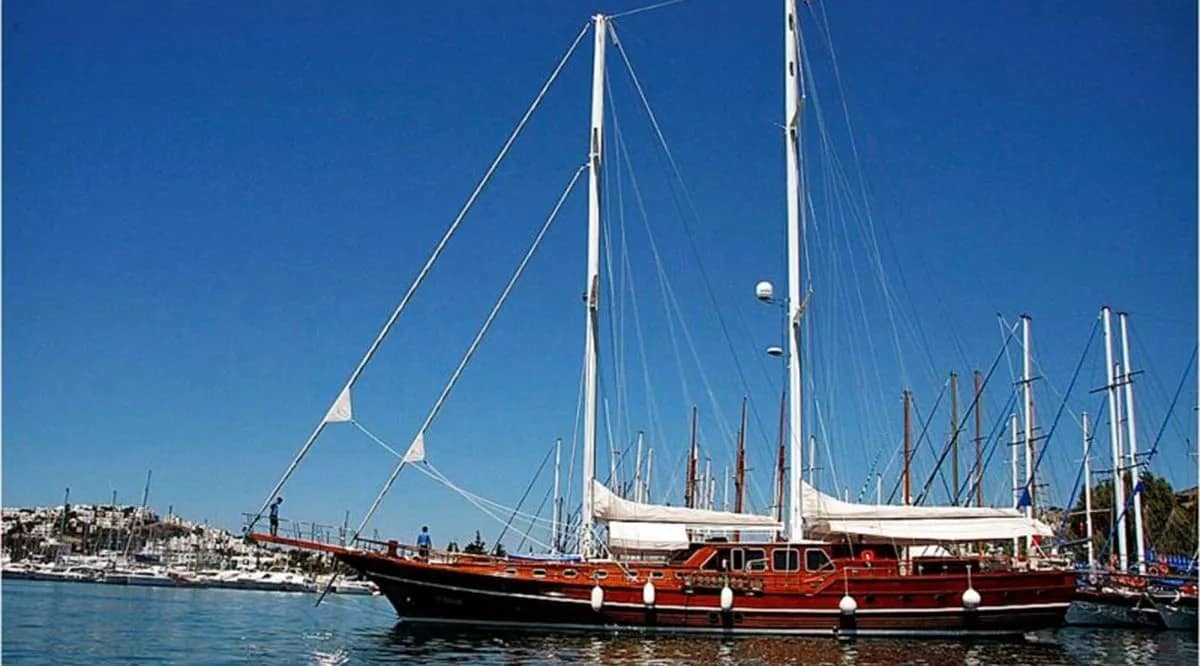 Bodrum 30m Kiralık 5 Kabinli Gulet