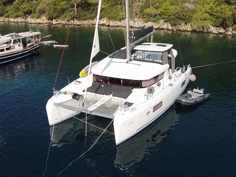 Lagoon 42
