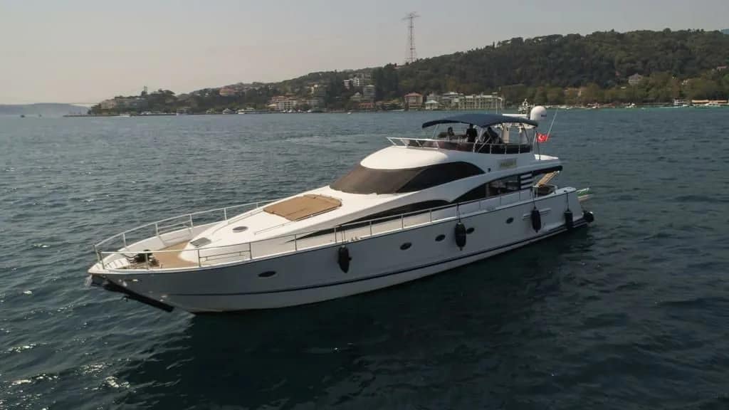 24m Istanbul Motor Yacht Hire